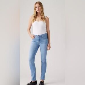 Levi’s 312 Mid Blue Women’s Jeans Shaping Slim